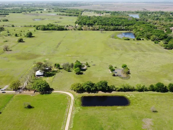 10702 Lagow Ln, Scurry, TX 75158