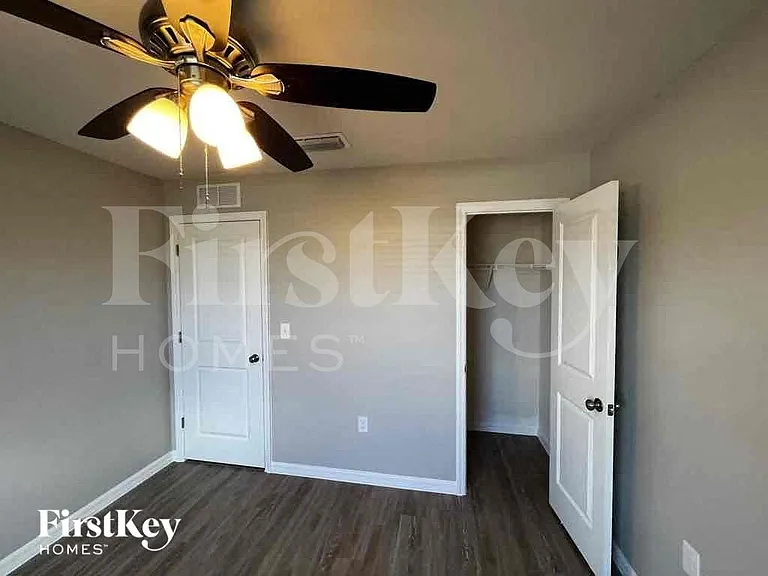 1005 NW 13th Ave — Photo 18