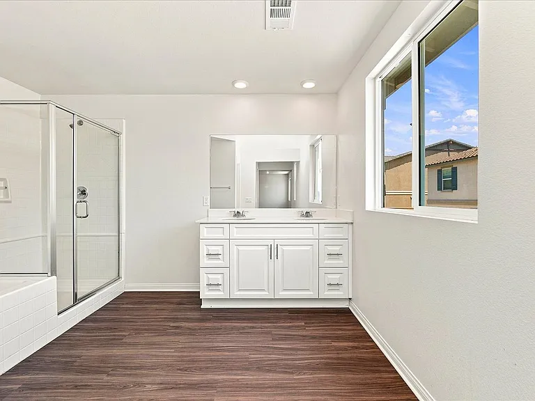 5577 Bella Way — Photo 24