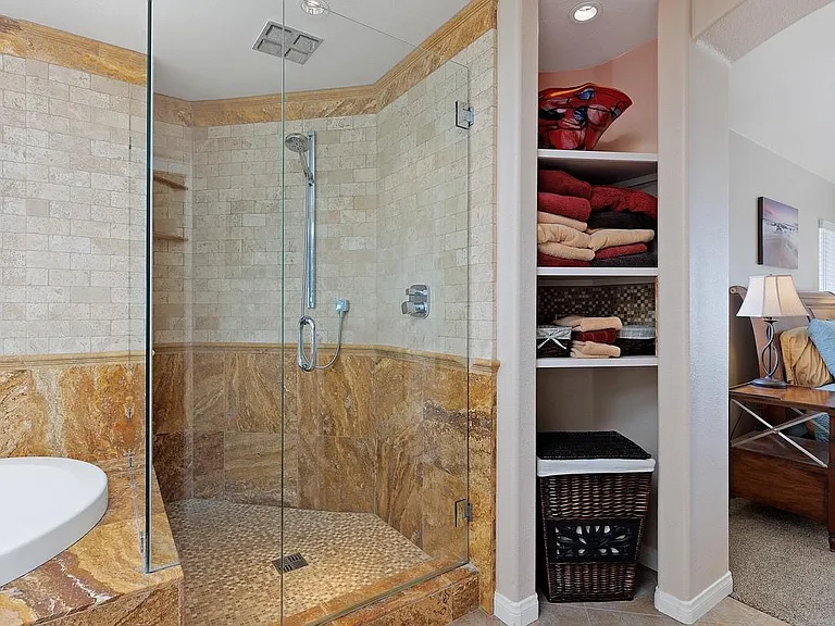 6963 Tradewinds Dr — Photo 27
