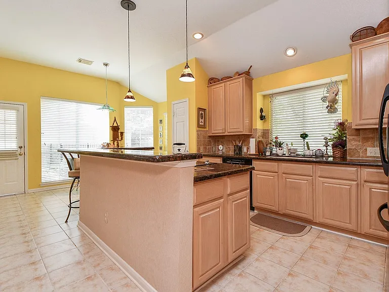 1211 Magnolia Woods Ct — Photo 13