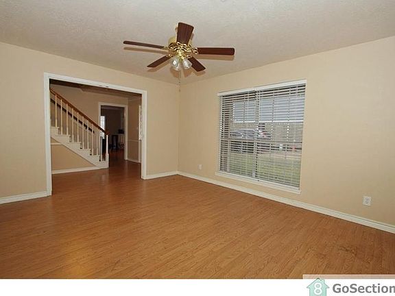 3rd image of 19518 Merrillwood Dr