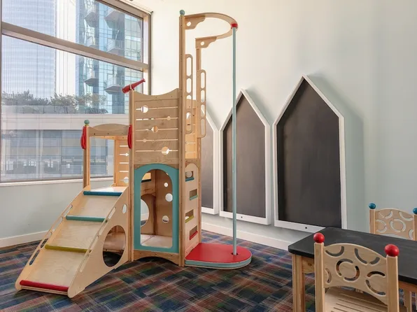 99 Hudson Street image 19 of 30