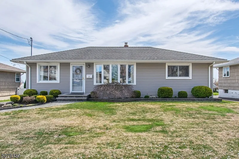 23 Graydon Terrace photo 1