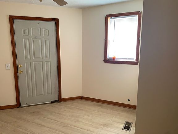 4th image of 226 Brightman St APT 1
