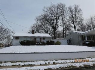 90 Grant Ave, Fords, NJ 08863