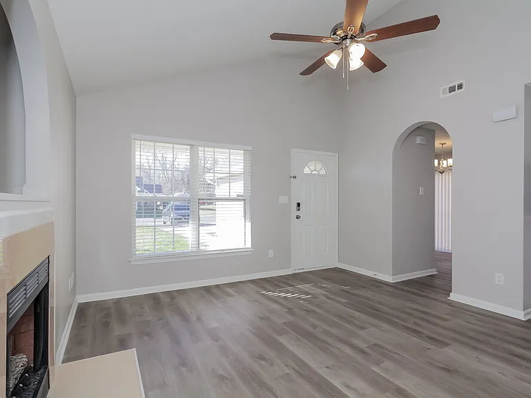 4148 Canyon Creek Ln — Photo 6