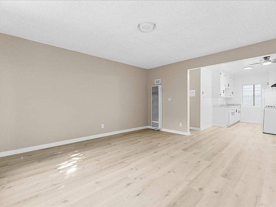 1st image of 531 W Hyde Park Blvd APT 5