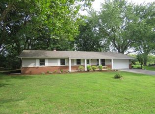 854 Willow Ln, Dundee, IL 60118