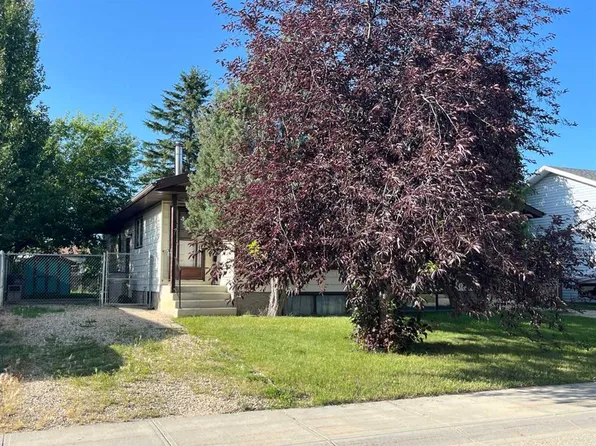 9318 SE 70a Ave, Grande Prairie, AB T8V 6C9