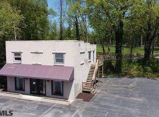 3103 Eagle Valley Rd, Mill Hall, PA 17751