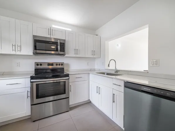 6660 Somerset Dr, Boca Raton, FL