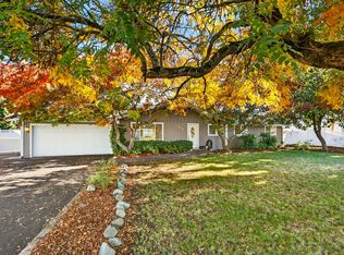 1977 Fairlane Dr, Medford, OR 97501