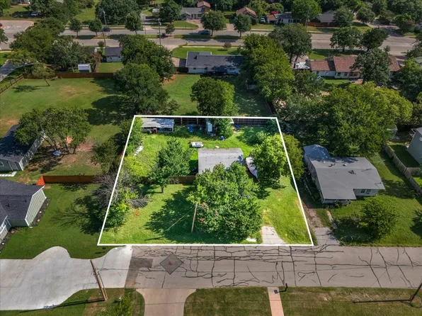 506 Alvarado St, Mansfield, TX 76063