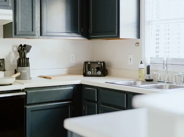 408 E Drake Ave #408, Auburn, AL 36830