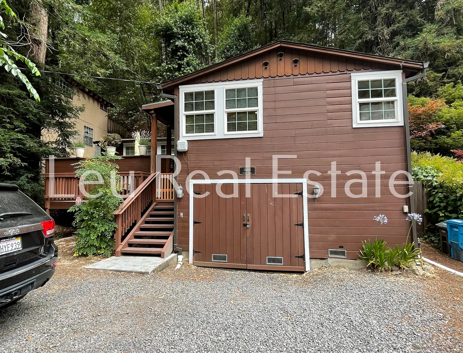 2 bed, 858 sqft, $2,300 — Photo 2