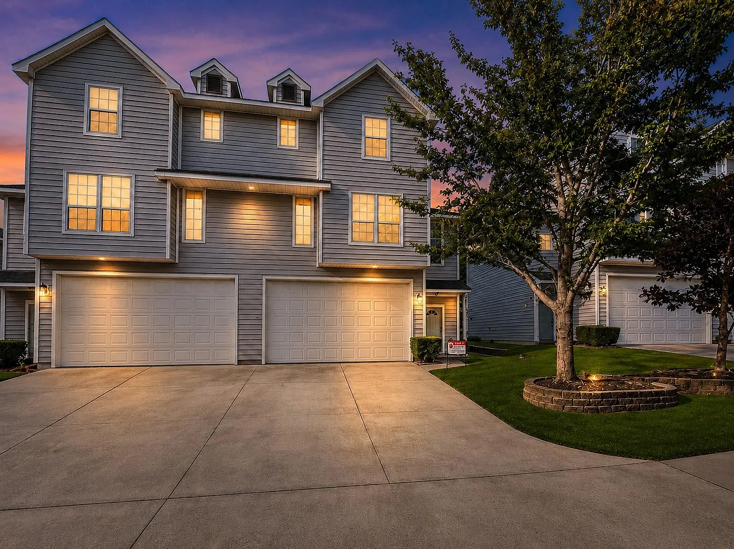 2 bed, 2.5 bath, 1628 sqft, $1,350 — Photo 1