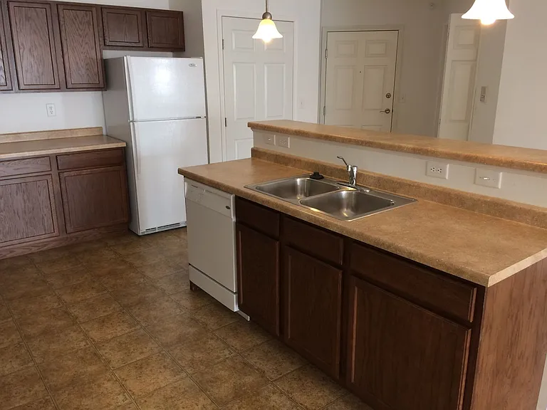 Old Orchard Apartments — Photo 55