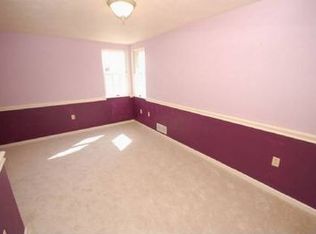 7 Timbercrest Cir, Cecil, PA 15321