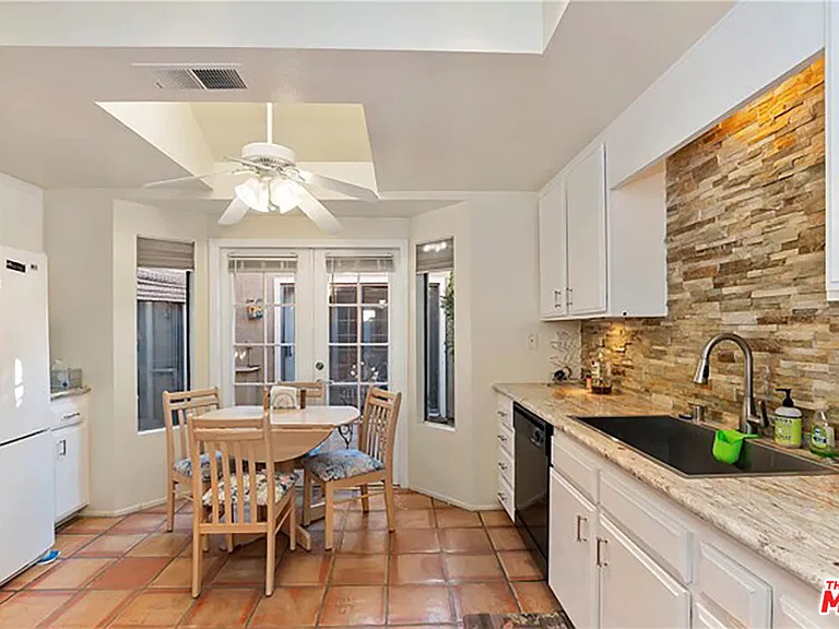 8 Las Cruces Ln — Photo 8