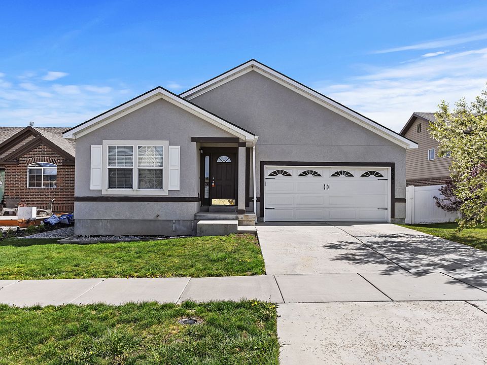 1st image of 6561 W Sierra Oaks Dr