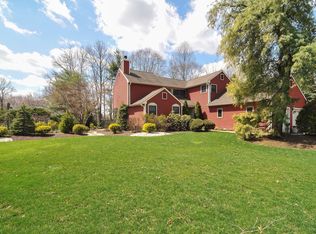 12 Forge Ct, Marlboro, NJ 07746