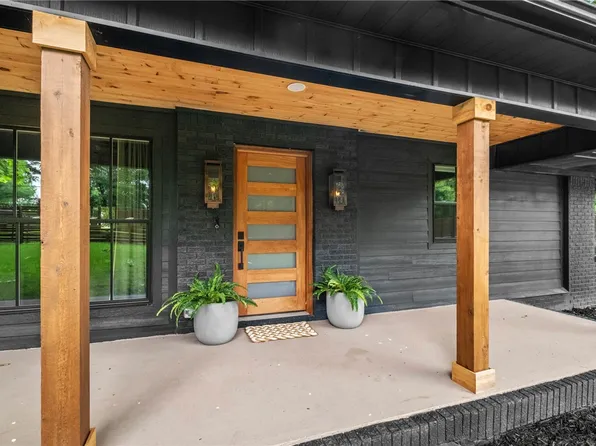 1286 S Curtis Ave, Pea Ridge, AR 72751