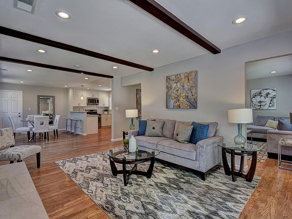 5th image of 2614 La Mirada Dr