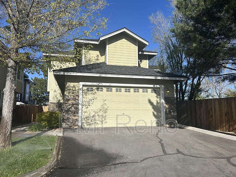 1st image of 3871 Warren Way
