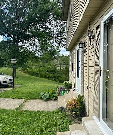 2nd image of 408 Parkwood Dr