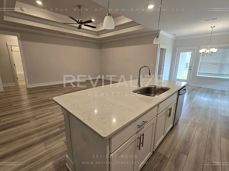 1730 Grouse St — Photo 38