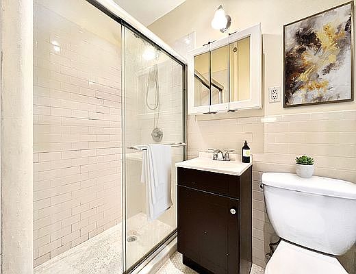5th image of 308 W 105th St APT 4A