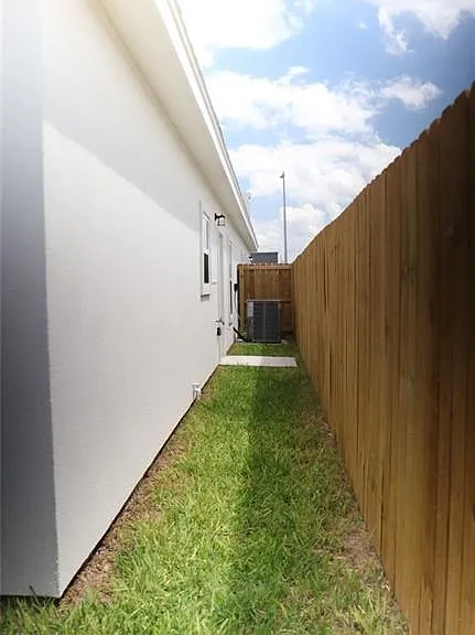 116 W Campeche Ave #4 — Photo 2