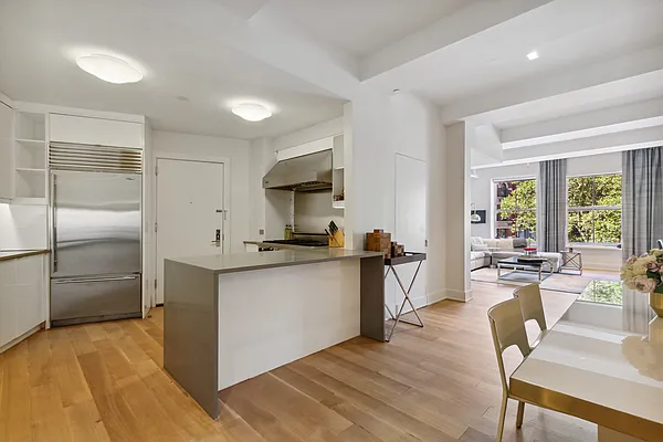 Rented by Liss Real Estate Group LLC | media 4