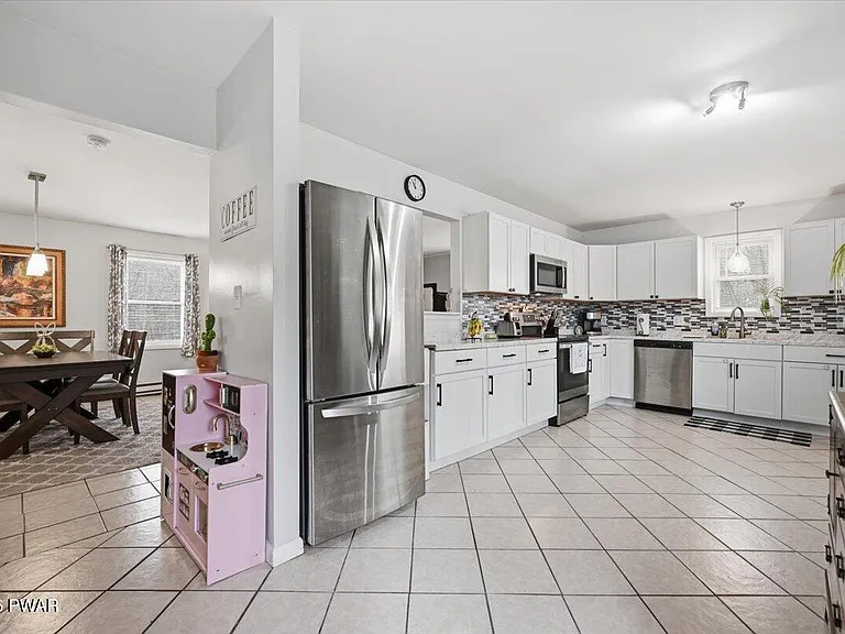 175 Oak Hill Rd — Photo 17