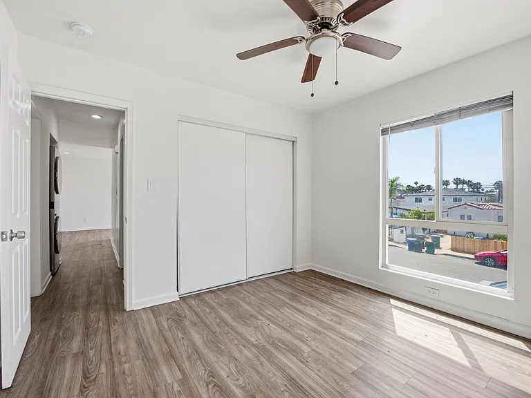 635 Emory St #14 — Photo 11