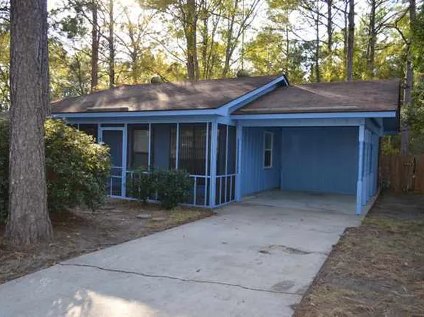 1010 Pineland Ave, Hinesville, GA 31313
