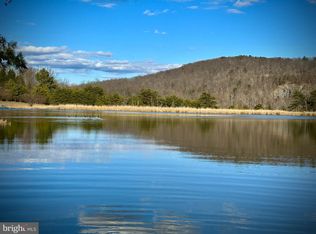 Tuscarora Trl, Berkeley Springs, WV 25411