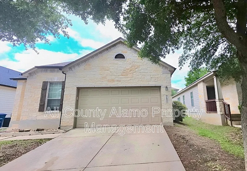 Building Photo - 9611 Nueces Cyn