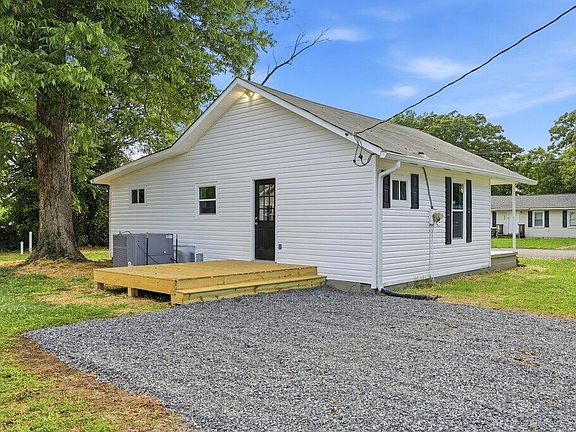 3rd image of 2636 N Orchard Knob Ave