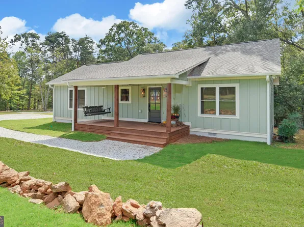 398 Hidden Point Rd, Hartwell, GA 30643