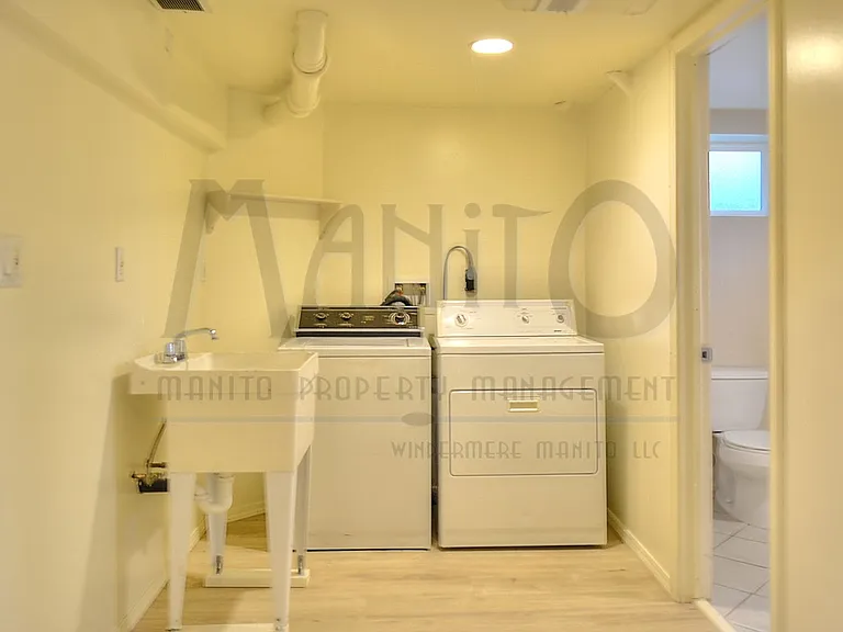 1604 E 11th Ave — Photo 14