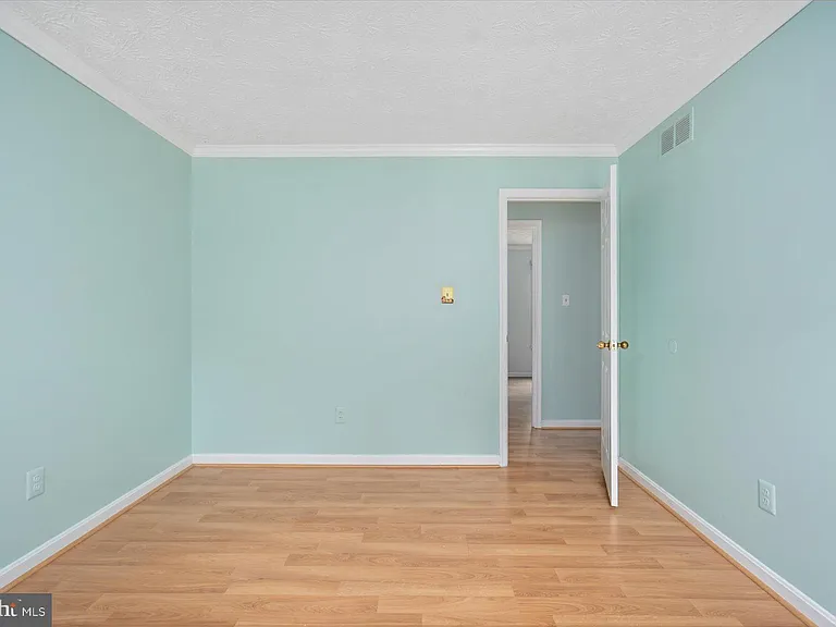 2505 Buckingham Ct — Photo 28