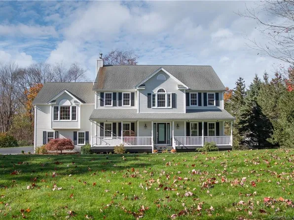 9 Tall Pines Drive, Oxford, CT 06478