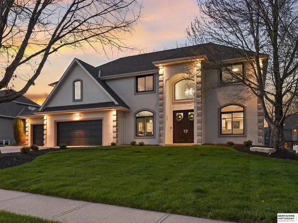 16626 Jones St, Omaha, NE 68118