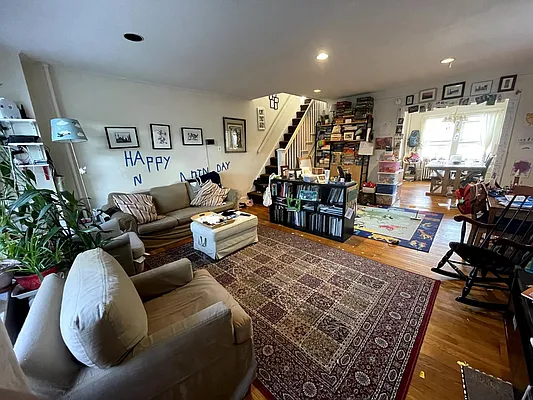 Rented by Metro Garden Realty NYC | media 3