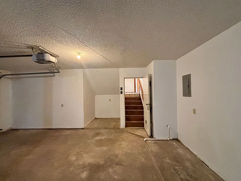 5311 Doe Valley Ln — Photo 27