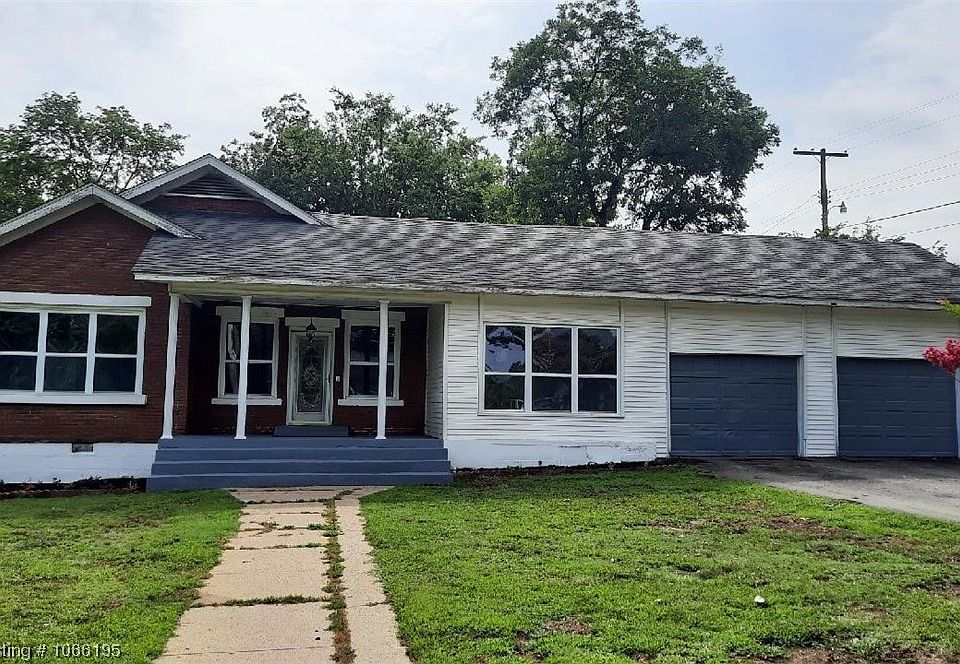 215 S 5th St, Paris, AR 72855 Zillow