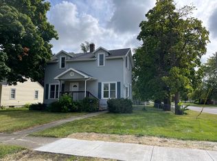 1292 S 6th Ave, Kankakee, IL 60901