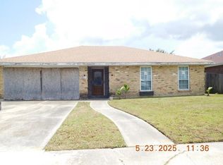 7611 Fieldston Rd, New Orleans, LA 70126